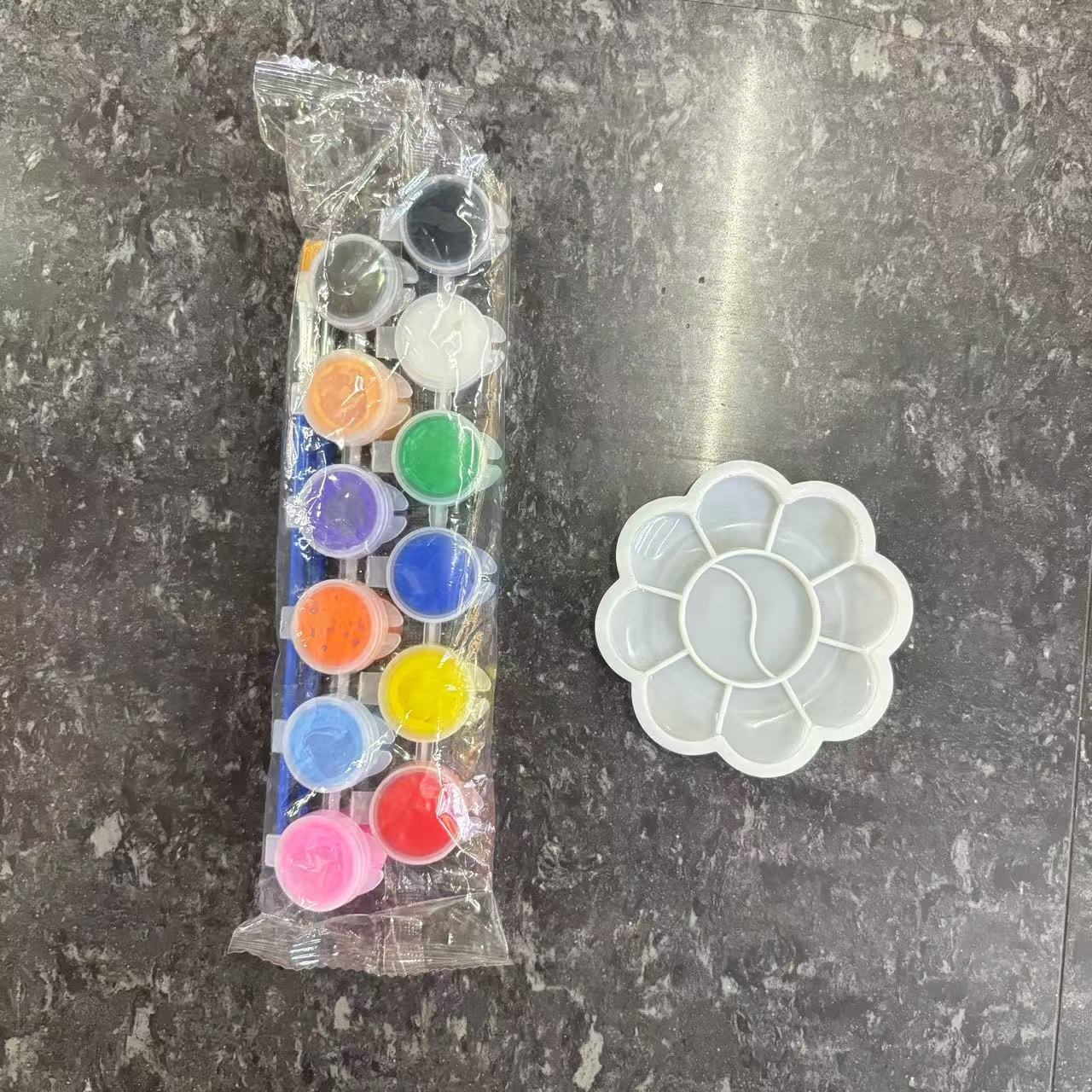 Picture of Children's Waterproof Acrylic Pigment Strip Kindergarten DIY Fine Arts Graffiti Gypsum Pigment Kite Painting Pigment