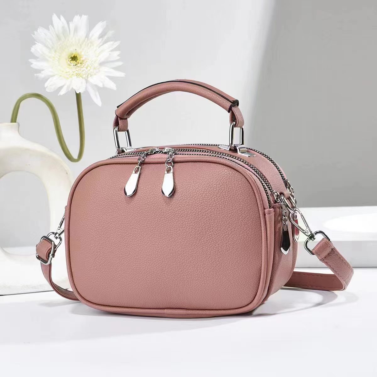 Picture of 2024 New Fashion shoulder bag western style messenger bag large capacity Korean style small square bag texture trendy multi-layer mobile phone bag