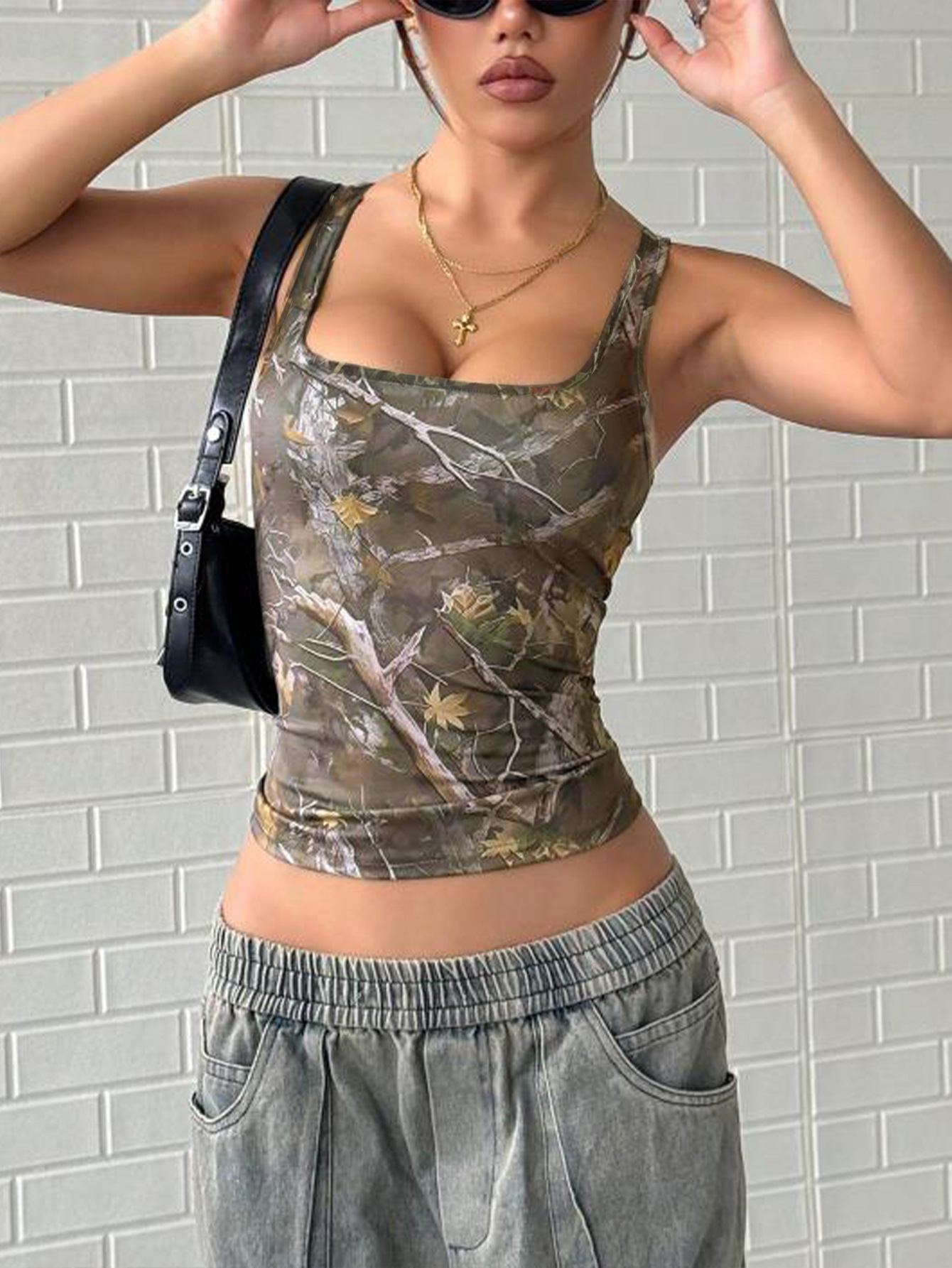In Stock 2024 Autumn and Winter New Cross-Border European and American Women's Retro Fitted Round Neck Sleeveless Vest Versatile