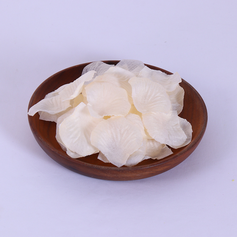 Picture of Non-woven fabric stacked 1000 pieces of rose petals wedding bar celebration hand decorative props artificial flower generation