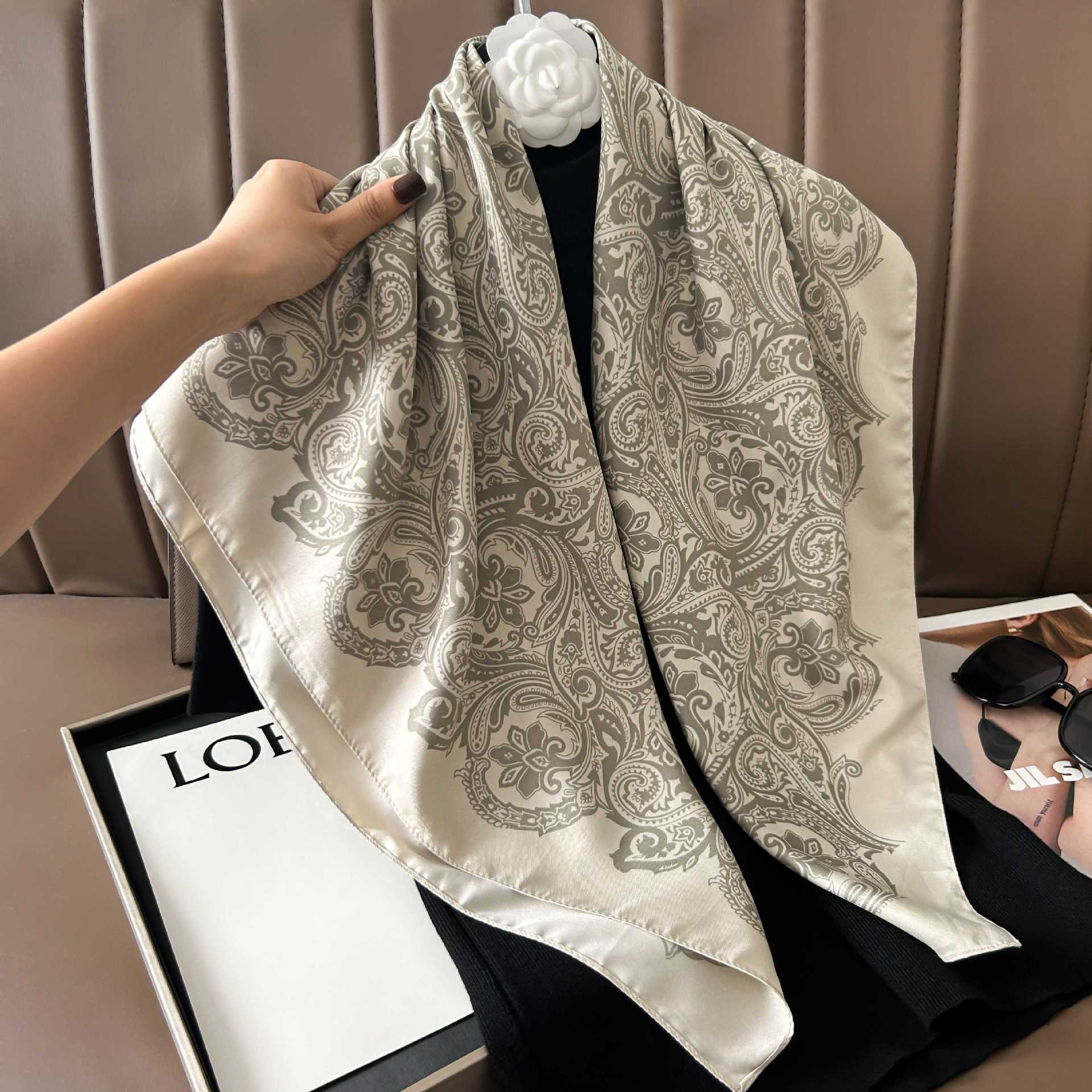 Picture of New 90cm Large Square Silk Elegant High-grade Decorative Shawl Women's Silk Scarf Fashion All-match Professional Scarf
