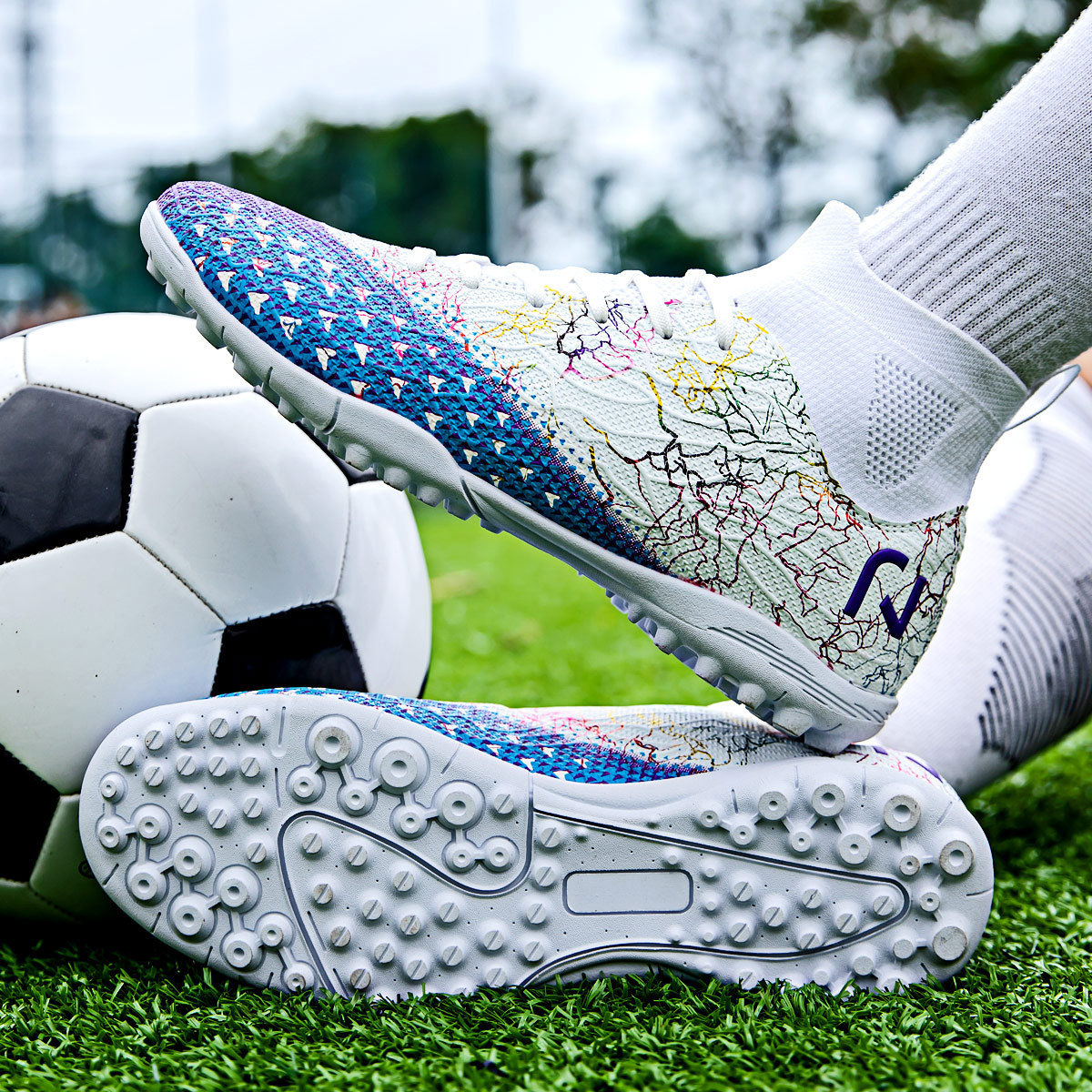 TEUM football shoes high-top camouflage broken nails professional non-slip training shoes adult men's foreign trade spikes football shoes