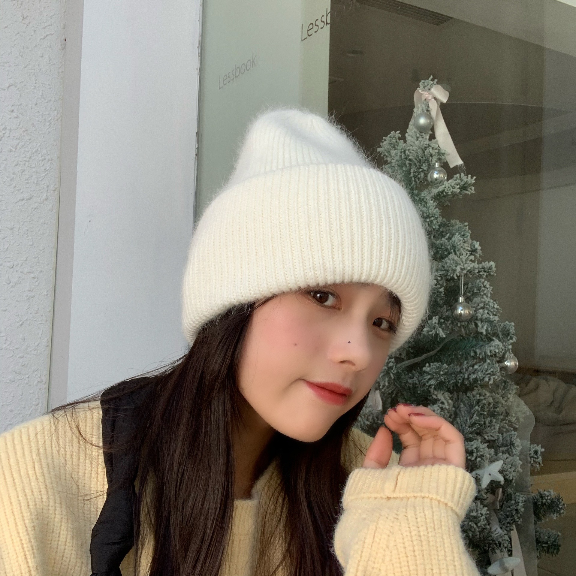 Picture of Korean Winter Knitted Hat with Large Brim for Women, Windproof Pullover Round-Top Adult Rabbit Fur Wool Hat