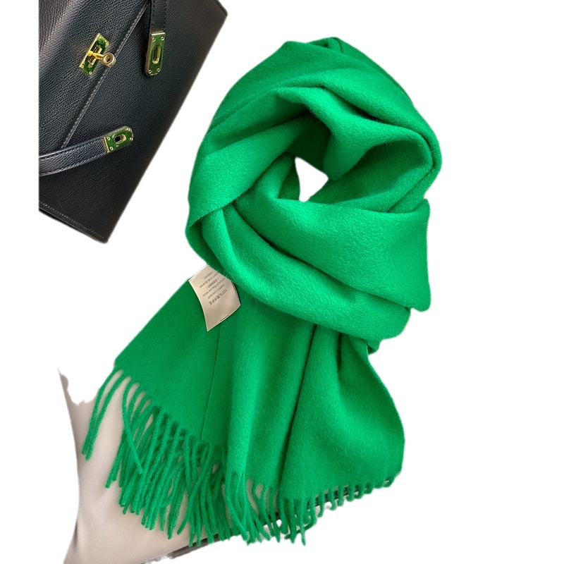 Picture of 2025 New Wool Scarf Women's Winter Thickened Warm Men's Shawl Couple Style Tassel Fashion Cashmere Scarf