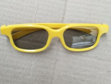 Picture of Red and blue 3D glasses for watching movies polarization IMAX giant screen non-flash myopia naked eye 3D metal clip polarization