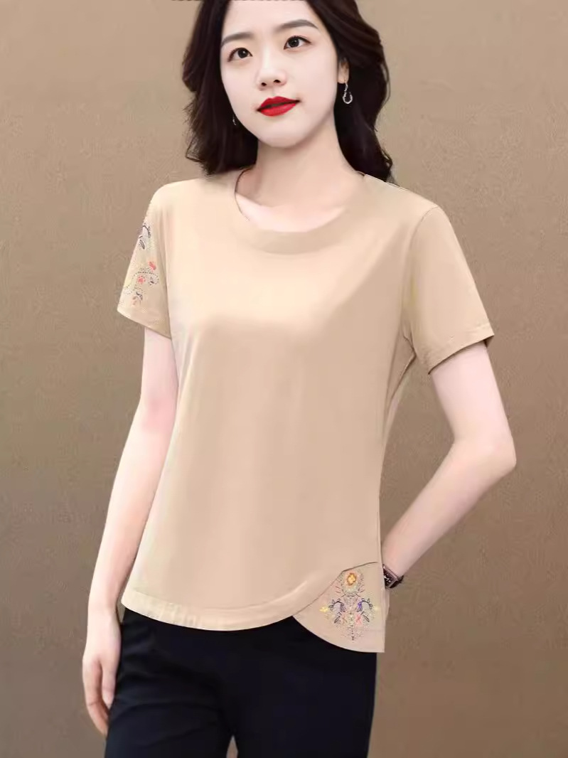 Short-sleeved T-shirt Women's Summer 2025 New Arrival Middle-aged Mother Solid Color Top Fashionable Embroidered Half-sleeved T-shirt Trendy T-shirt