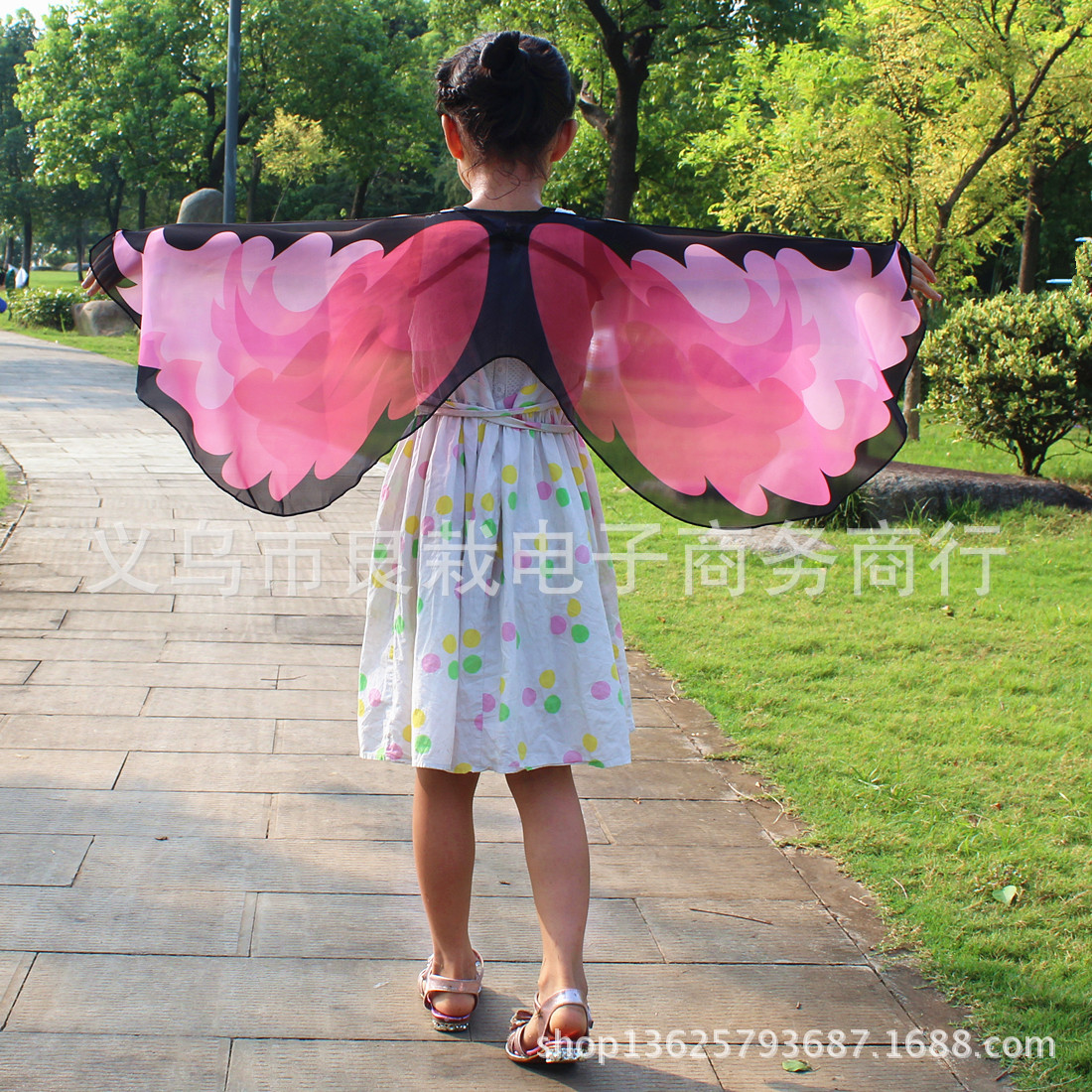 Picture of Halloween Cloak Butterfly Halloween Cloak Butterfly Decoration Butterfly Halloween Small Butterfly Wholesale