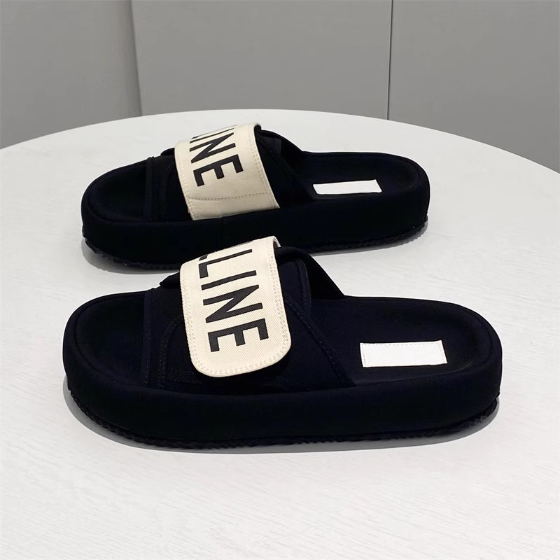 French Style Beautiful Thick Bottom Sandals and Slippers Women's Summer Outer Wear 2024 New Fashion Super Fire Pregnant Women's Feeling Beach Slippers