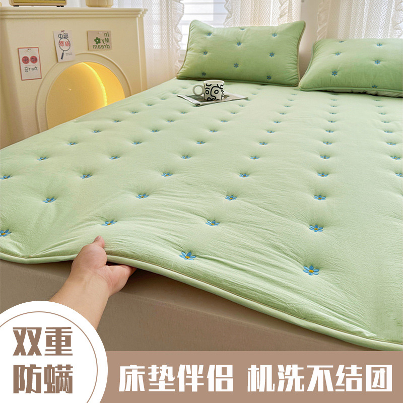 Picture of Soybean Mattress Cushion Dirty-proof Machine Washable Thin Cushion Mattress Non-slip Embroidery Bed Pad