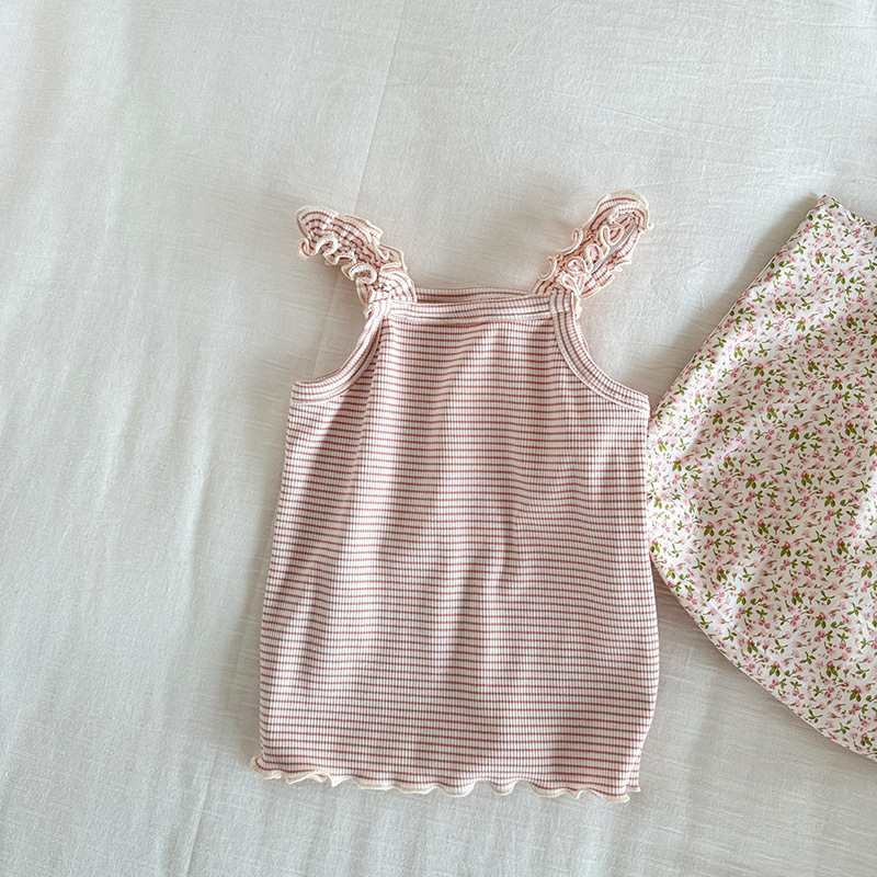 Picture of Girls Camisole 2025 Baby Girl Summer Children's Korean Version Easiest for Match Cute Pit Strip Color Line Camisole