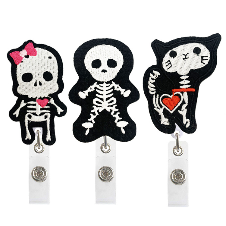 Amazon spot Halloween X skull telescopic easy pull-up buckle rotating alligator clip easy pull-up Badge clip customization