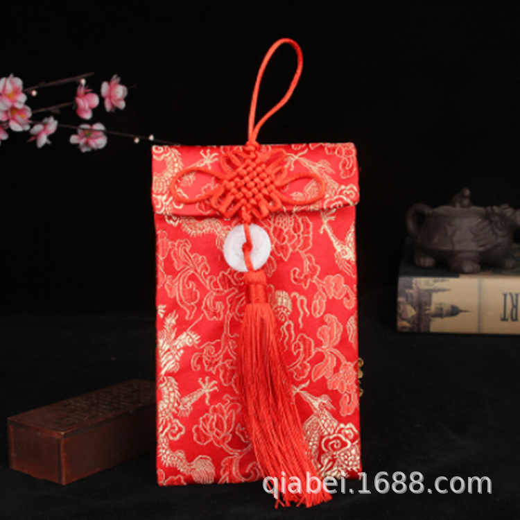 Picture of Creative buckle red envelope fabric brocade printing Li is a wedding change bag Chinese wedding festive supplies wholesale