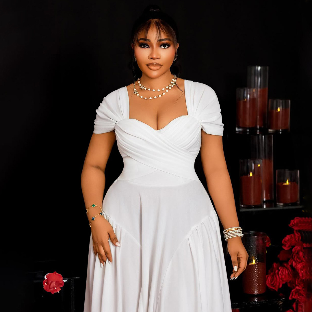 Picture of N8072 European and American Cross-border plus size Black Women's Clothing Fashion Elegant Long Strapless Collar Waisted plus size dress