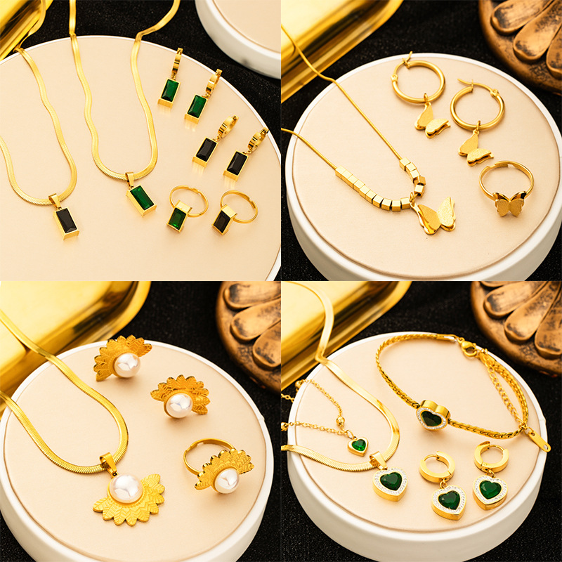 European and American necklace jewelry suit titanium steel is not easy to fade necklace high quality jewelry earrings emerald jewelry suit