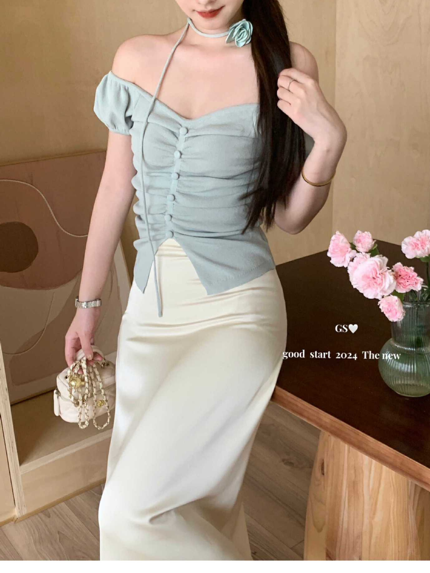 New American Style Irregular French Style V-neck Waisted Pleated Knitted Small Shirt Flower Lace-up Design Top Women's Fashion