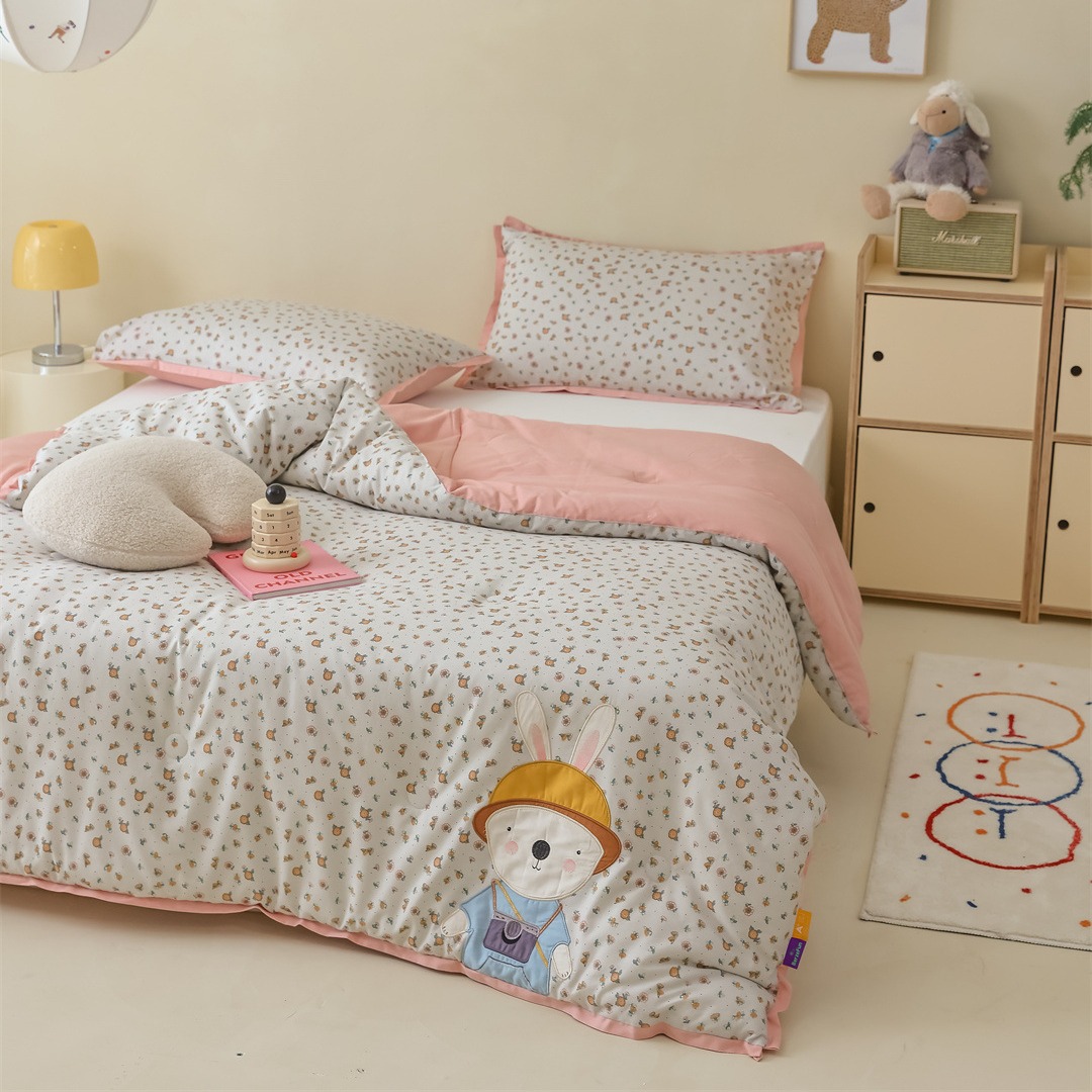 Children's Fun Cartoon Duo Duo Rabbit Quilt Core Class A Pure Cotton Kang Bacteria PET Soft Body-Fit Quilt Spring and Autumn Quilt Winter Quilt