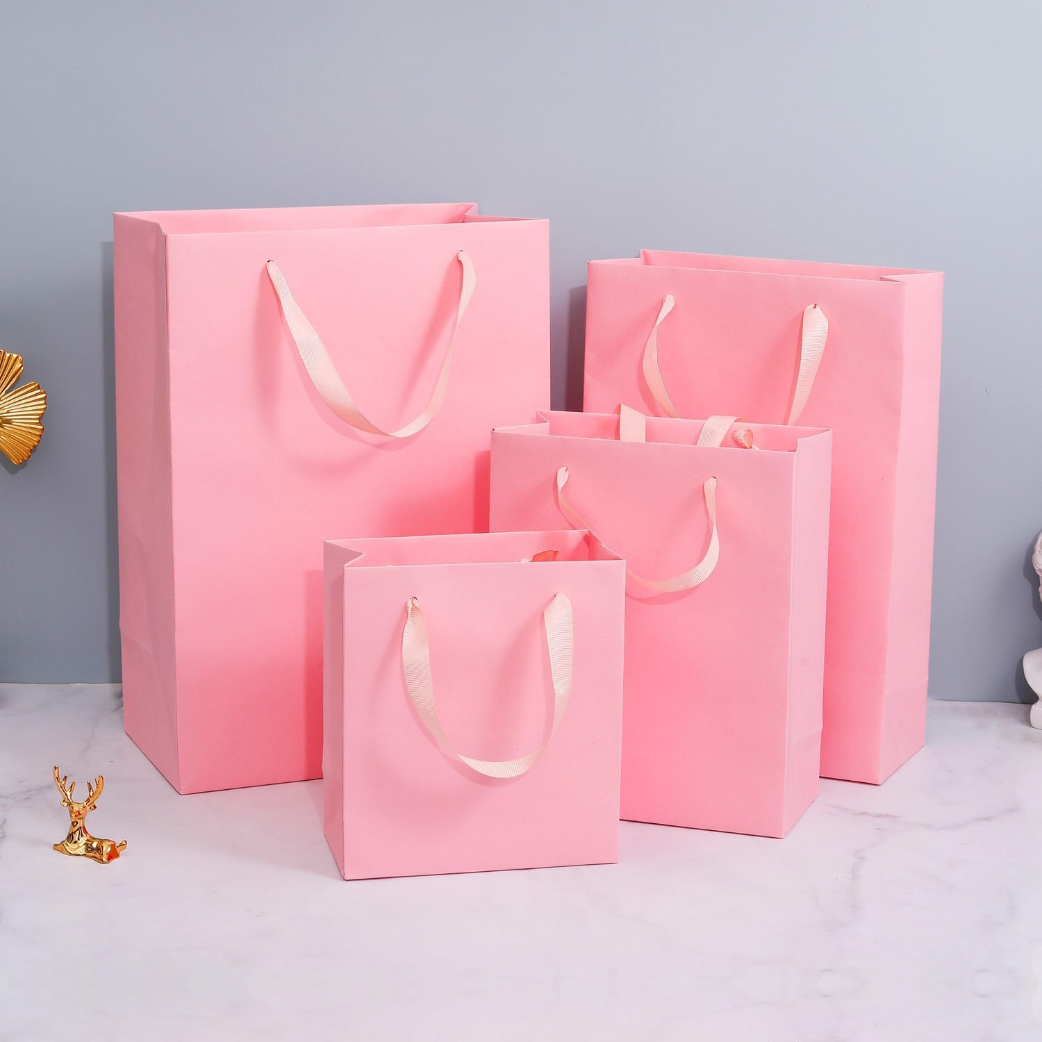 Picture of Pink One Year Old Gift Box Wholesale High-end Flip Cover Box Cosmetic Box Accompanying Gift Box in stock Birthday Gift Box