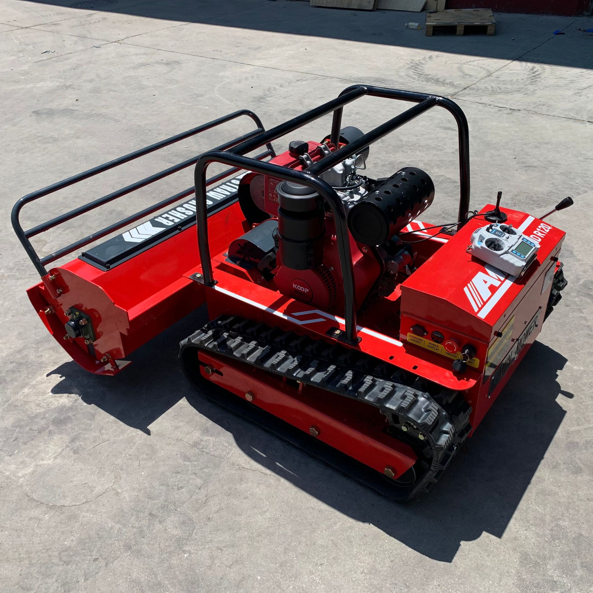 Long-Distance Remote Control Orchard Weeder, Automatic Start and Stop Intelligent Grass Shredder and Return Machine, New Export Lawn Mower