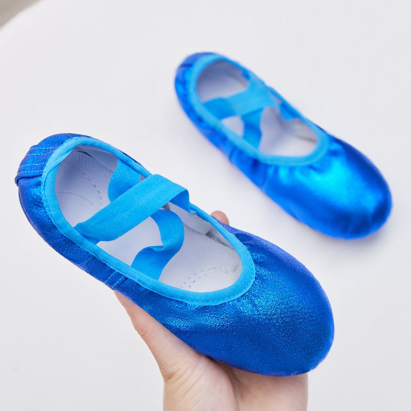 Picture of Children's Dance Shoes Soft Sole Free Lace-up Dance Shoes Adult Practice Colorful PU Shiny Dancing Cat Claw Shoes Wholesale Foreign Trade