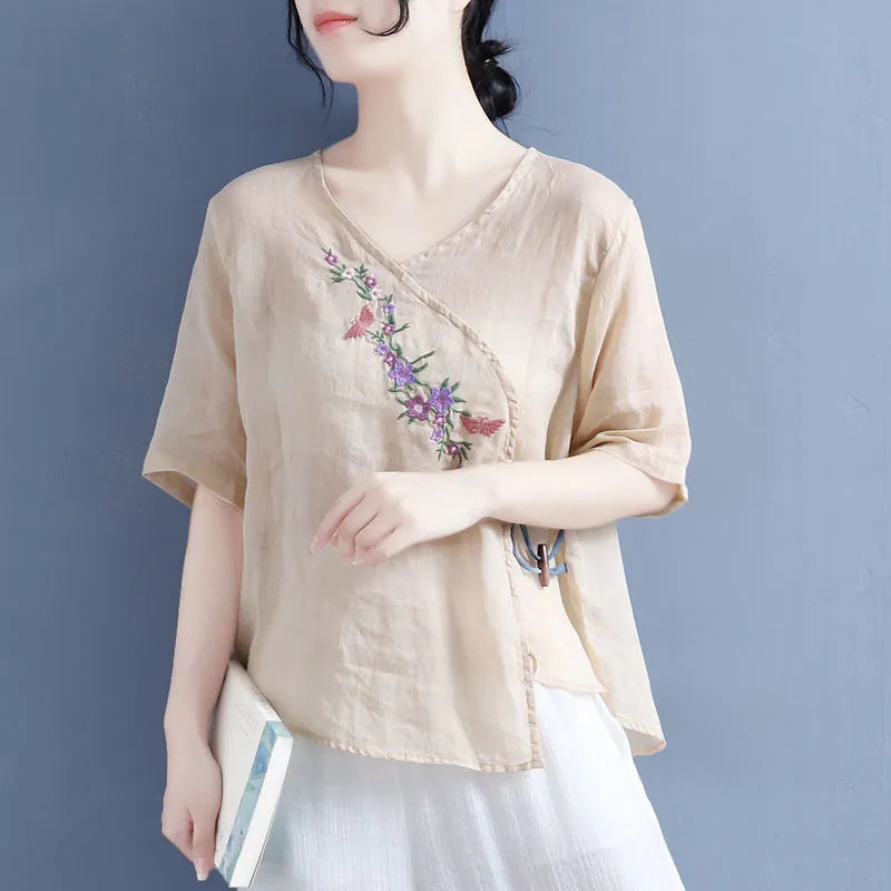 Cotton and Linen Short-Sleeved Tops for Women Loose Summer 2024 New Retro Embroider Design Department Fashion Large Size T-Shirt Shirt