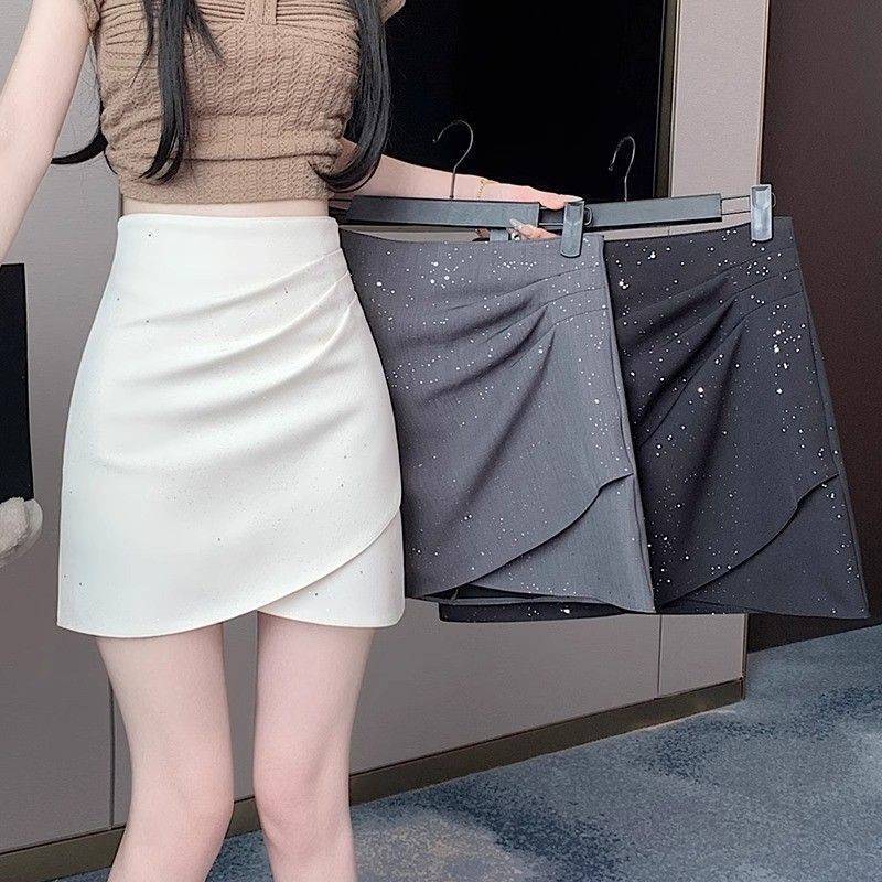 Irregular Pleated Shiny Skirt for Women 2025 Spring and Summer New High-Waisted Slimming Versatile Hip-Hugging Skirt Trendy