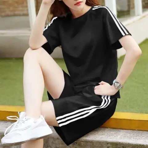 Small Casual Sportswear Set Women's Summer Running Short-sleeved T-shirt + Shorts Two-piece Set Student Fashionable Loose