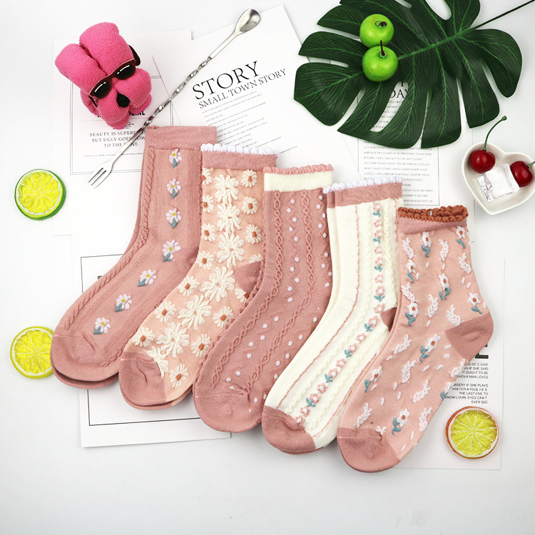 Autumn and Winter Korean Dongdaemun Socks Women's Mid-length Socks Japanese Style Cute Fresh Pink ins Fashionable Socks Girls' Socks