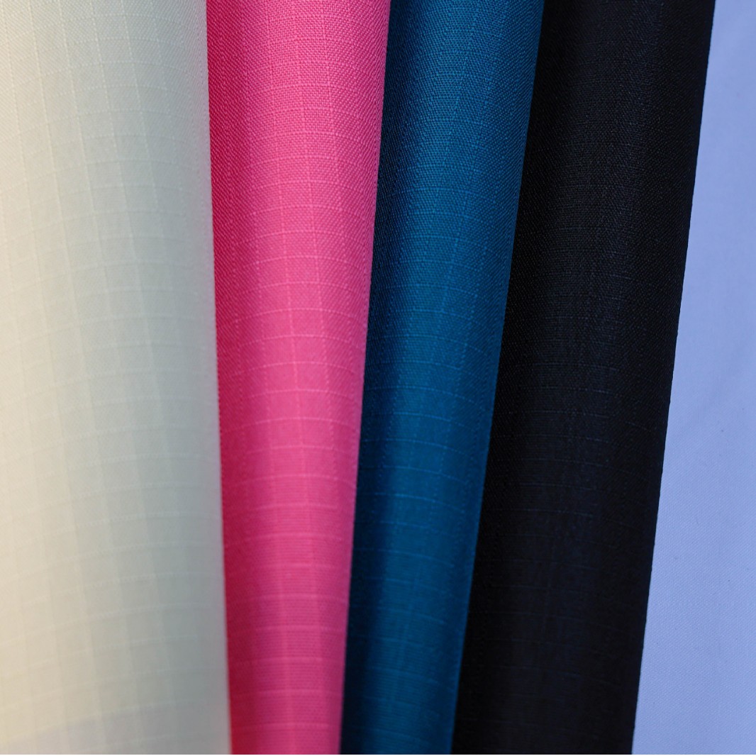 600D Five-Point Grid Pu Polyester Luggage Fabric Plaid Fabric Oxford Fabric Plaid Fabric Outdoor Polyester Plaid Waterproof