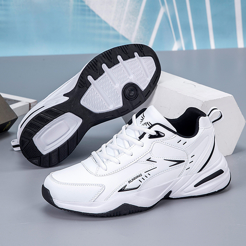 20245 New Oversized Men's Shoes Spring and Autumn New sneaker Breathable Casual Shoes All-match Leather Running Shoes