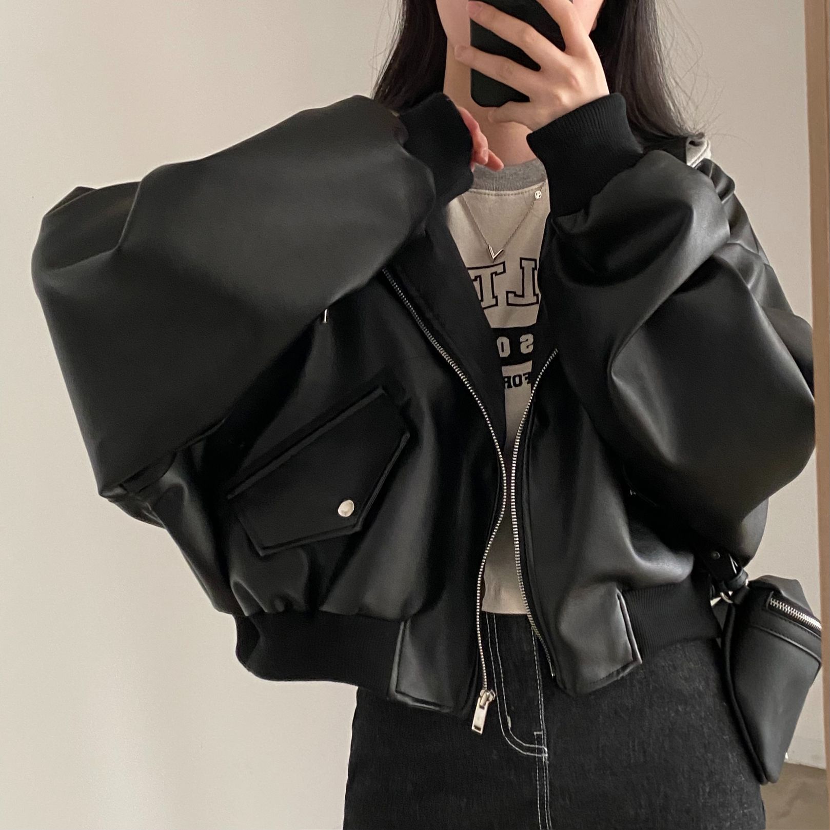 Picture of Korean Chic Autumn and Winter Niche Retro Zipper Double Pocket Casual Loose Versatile Faux Two-Piece Hooded Leather Jacket