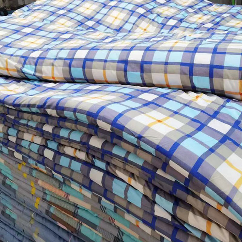 Picture of Factory wholesale labor protection quilt construction site unit bedding insulation quilt cotton mattress migrant workers are thickened warm quilt