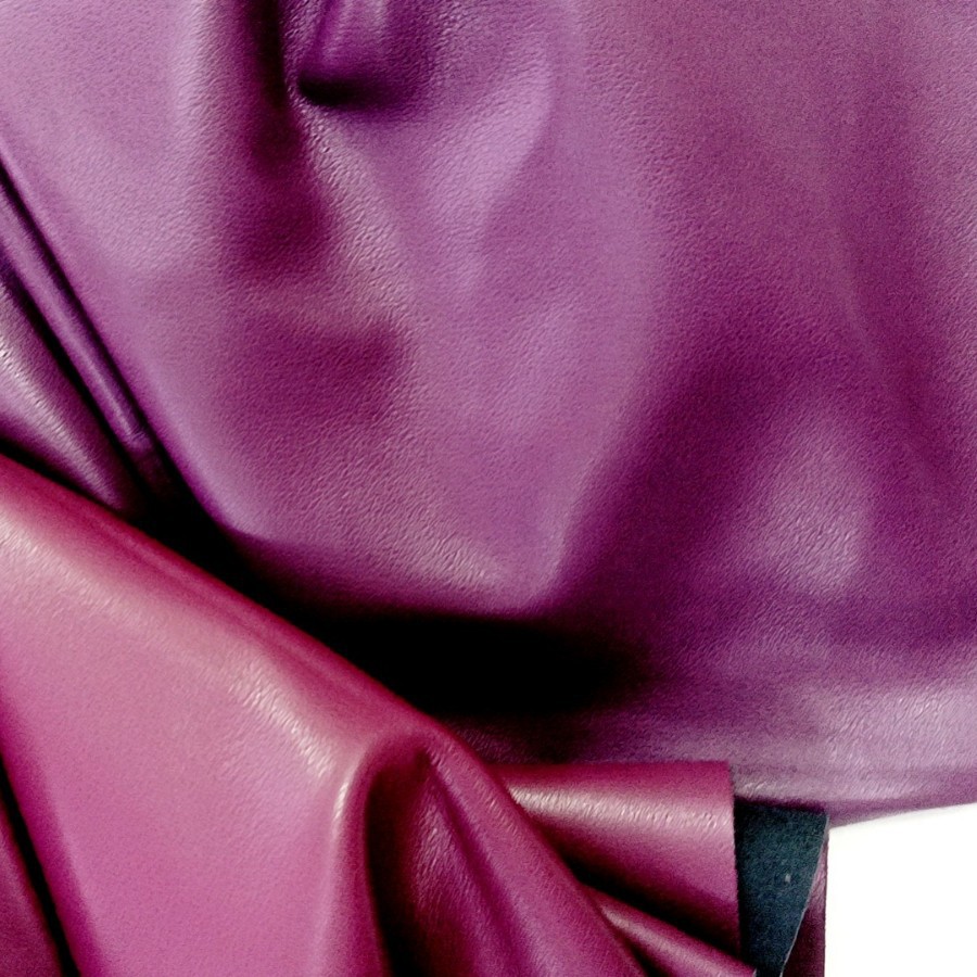 Picture of Soft Double-Sided Elastic Sheepskin Texture Pu Leather for Clothing, Pants, Bags, Hats, Toys, Protein Leather in Stock