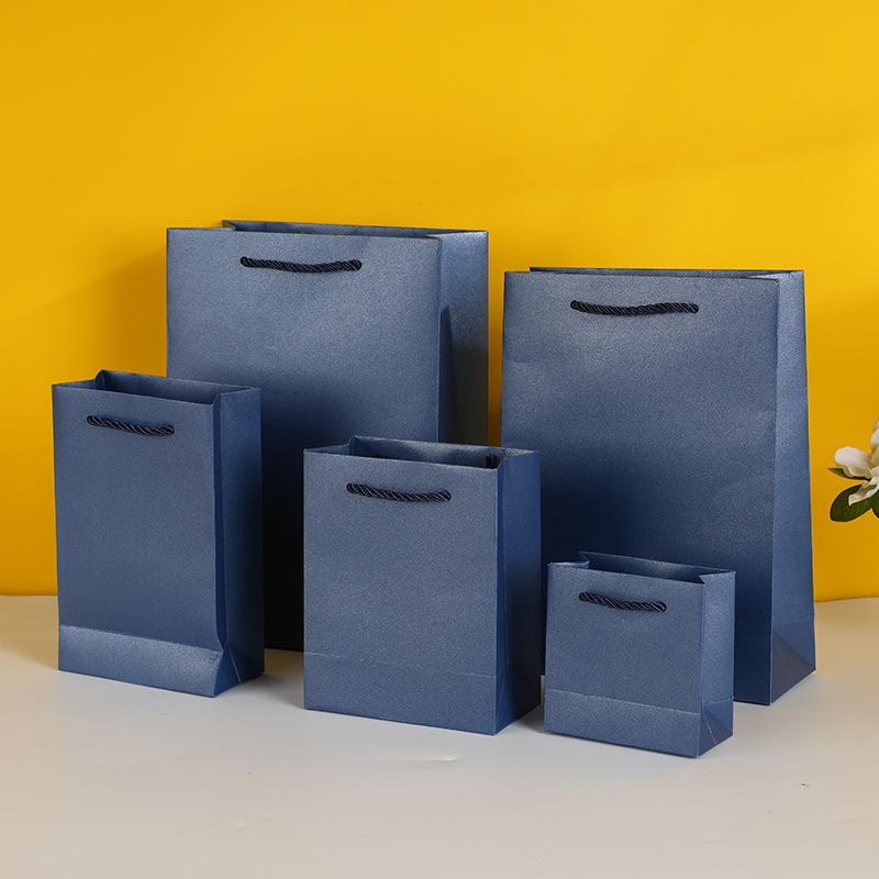in stock special paper portable paper bag garment packaging white card gift bag kraft paper bag