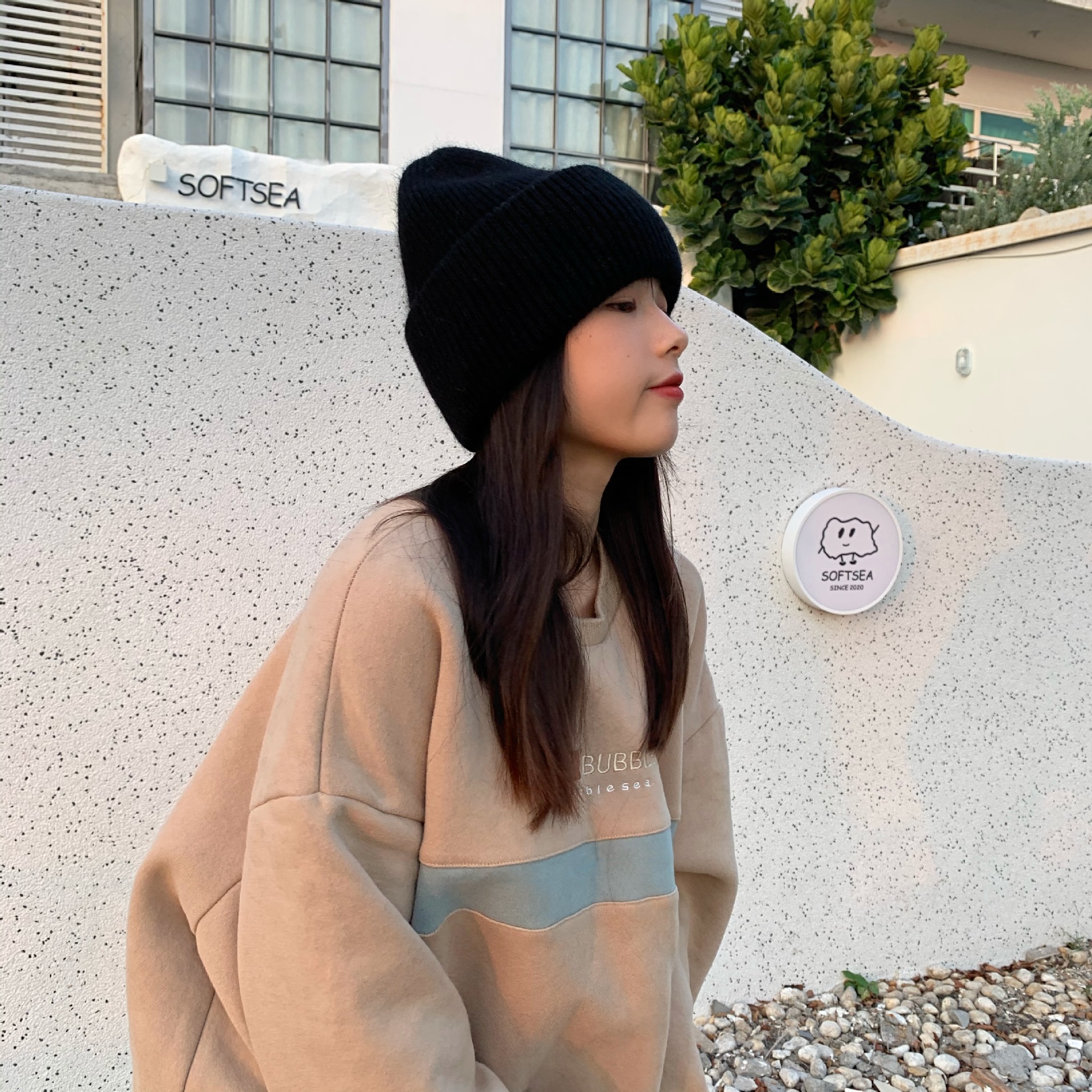 Picture of Korean Winter Knitted Hat with Large Brim for Women, Windproof Pullover Round-Top Adult Rabbit Fur Wool Hat