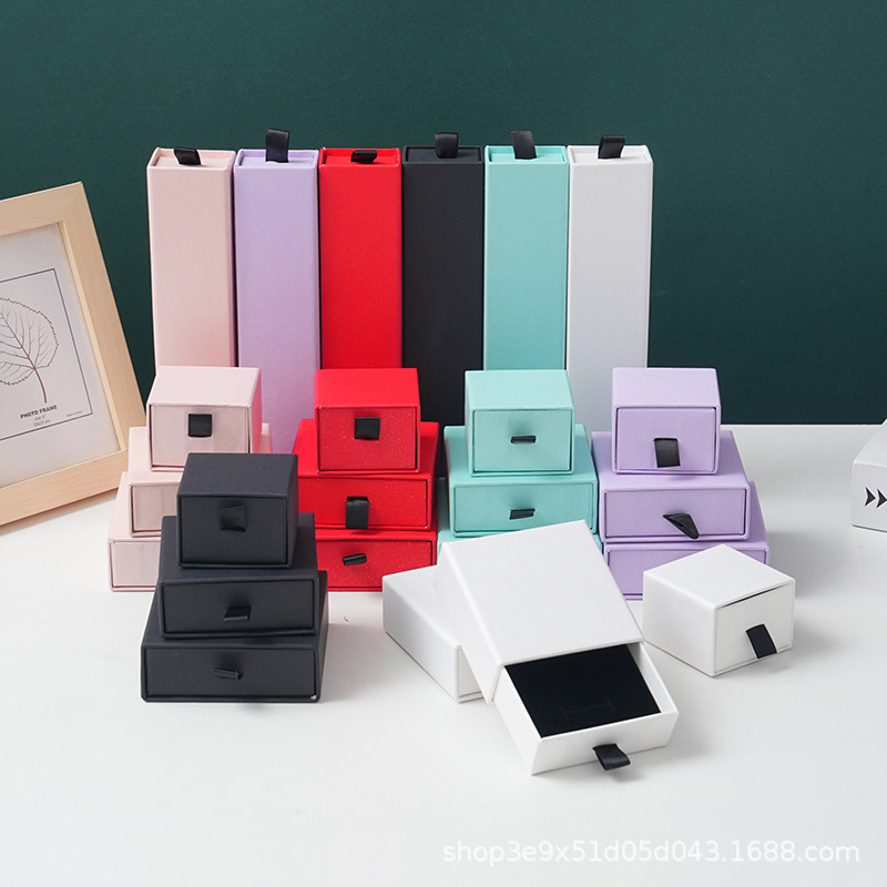 In-Stock Black Pull-Out Jewelry Box Necklace Ring Jewelry Packaging Box Birthday Gift Box Lipstick Gift Box Minimalist Style