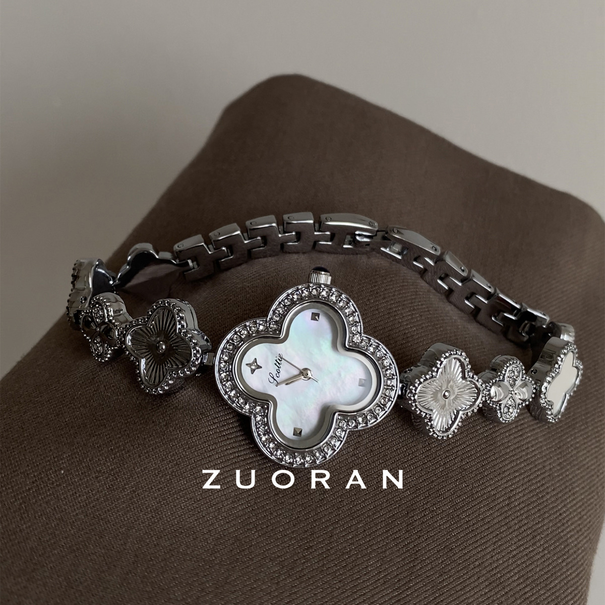 Zuoran Four-Leaf Clover White Mother-Of-Pearl Diamond-Encrusted Beautiful Bracelet-Style Exquisite Fashion Women's Watch Cross-Border Live Broadcast 22