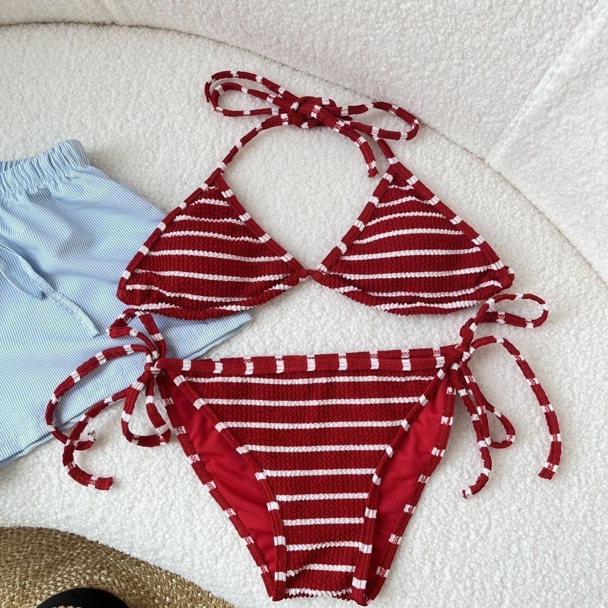 Manufacturer Wholesale Thai Vacation Split Bikini Sexy Red Hot Girl Striped Loose Strap Hot Spring Beach Swimsuit