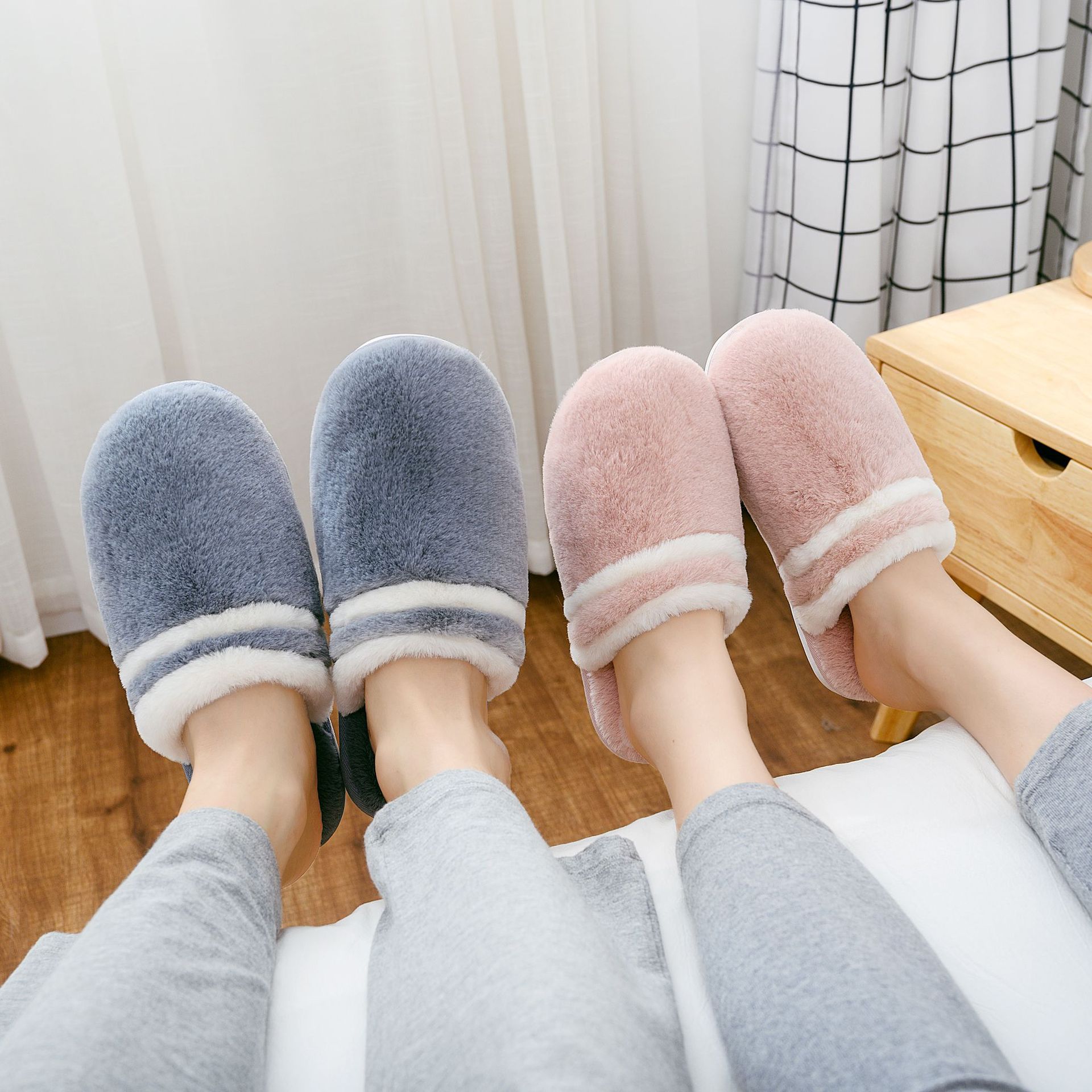 New couple cotton slippers men's winter home indoor non-slip plush Moon shoes women's warm children's slippers wholesale