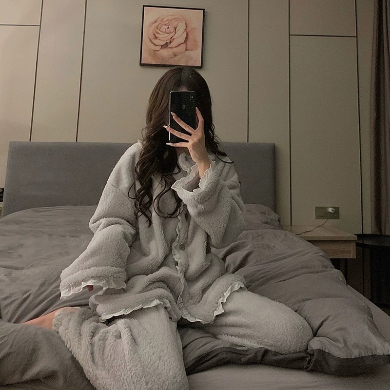 ins lace pajamas women's autumn and winter flannel new fleece-lined thick coral fleece home wear can be worn outside suit