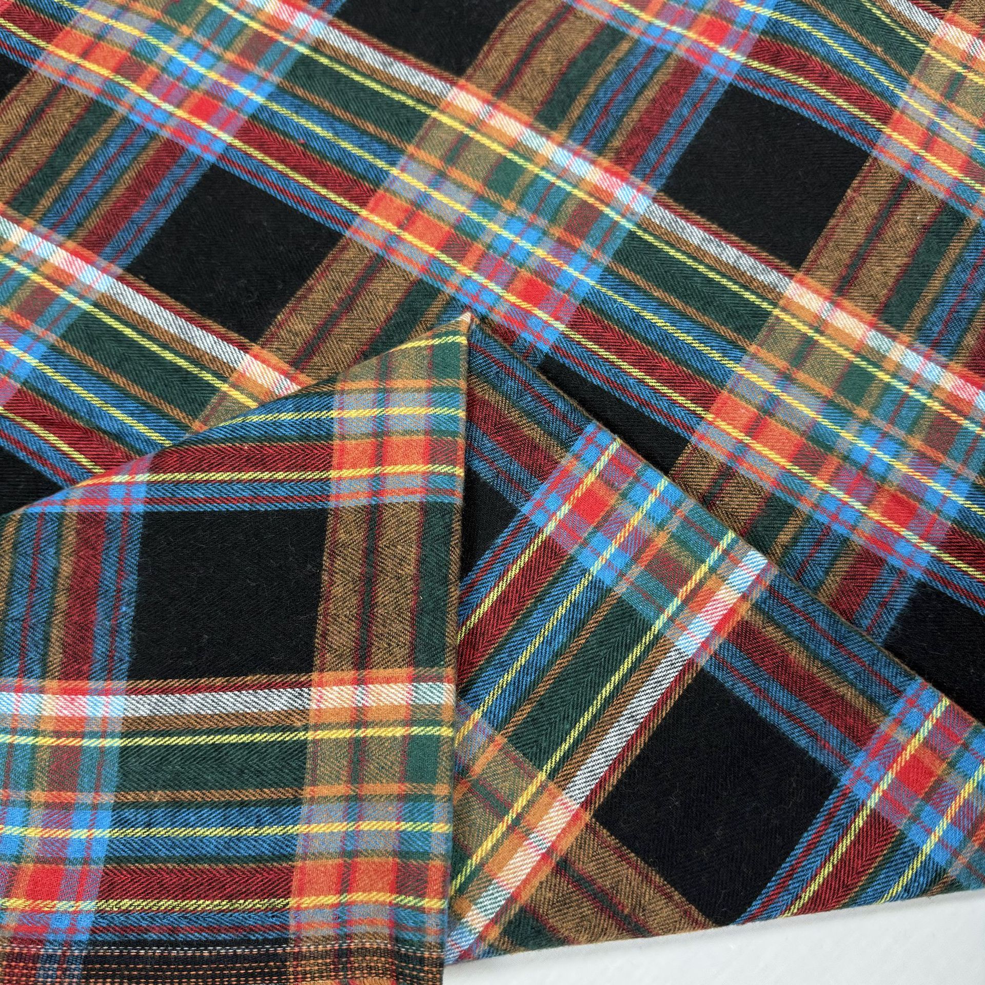Spot Spring & Fall Polyester-Cotton Plaid Yarn-Dyed Brushed Plaid Black and Pink Plaid Skirt Shirt Plaid Fabric