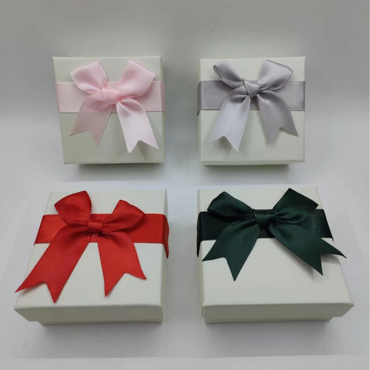 Picture of 7.5*7.5 Orange Peel Pattern Hand-Tied Bow Jewelry Box Environmentally Friendly High-End Exquisite Gift Box Watch Box Gift