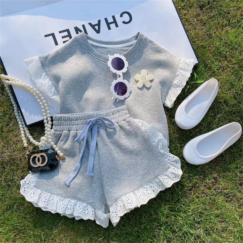Children's Clothing Girls' Summer Clothing Girls' suit Short-sleeved Top Shorts Children's Girls' Sportswear Two-piece Set