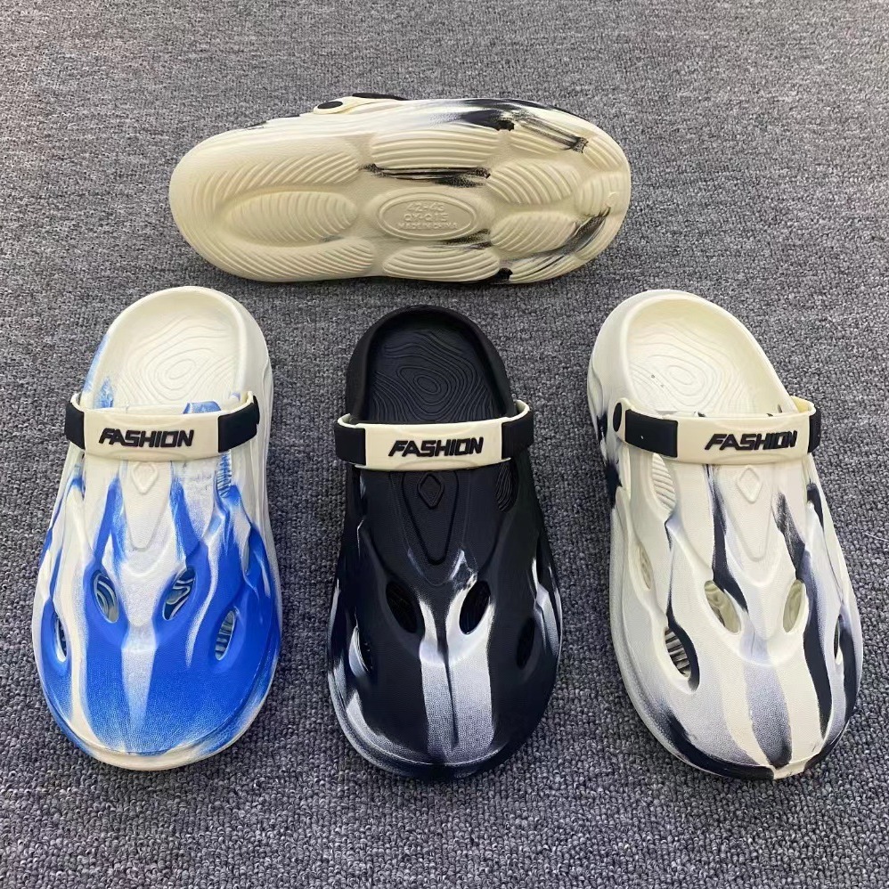 2024 Coconut Hole Shoes EVA Non-slip Breathable Fashion Camouflage All-match Outer Wear Beach Shoes Summer Sandals for Men