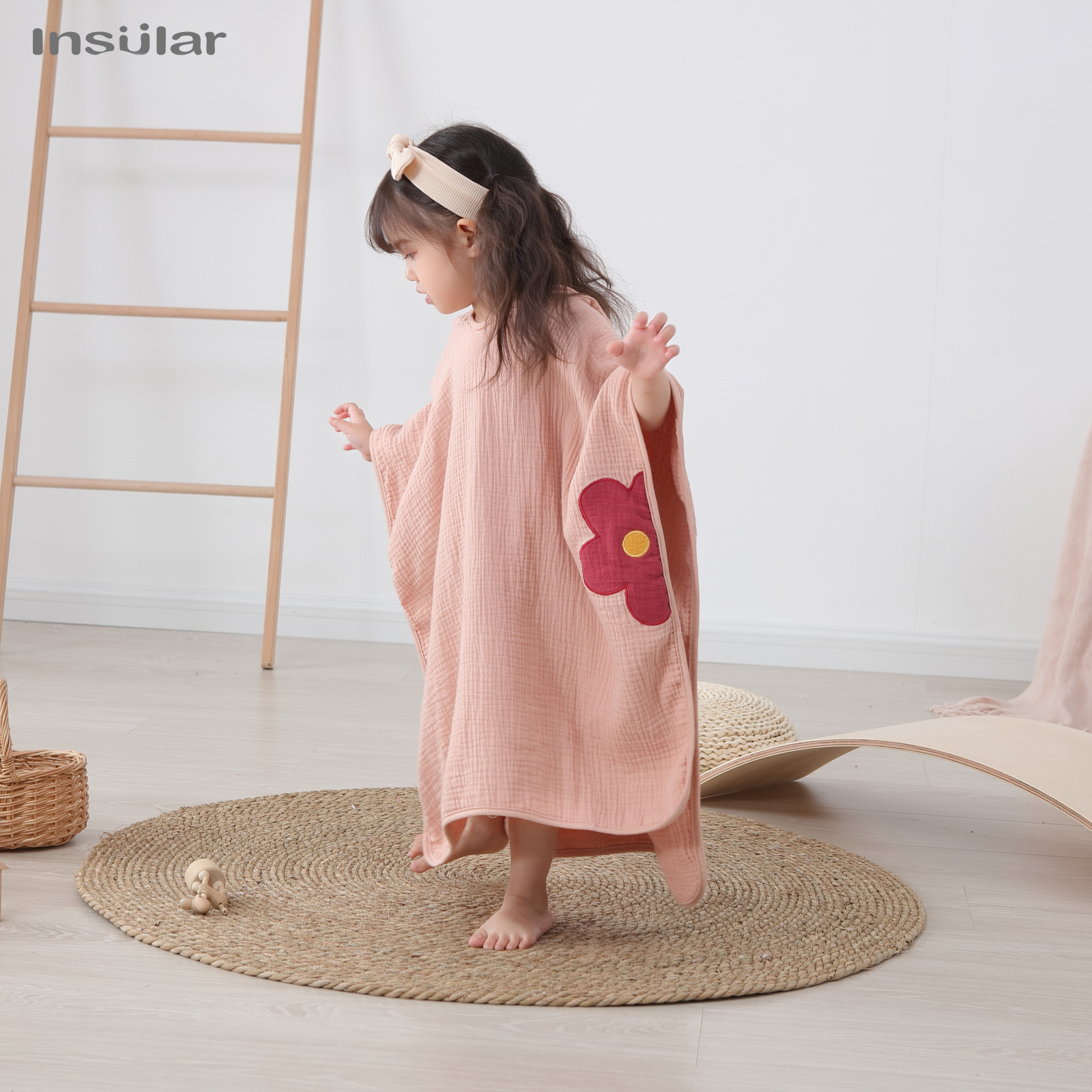Cross-border Hot Selling Cotton Gauze Children's Wearable Hooded Cloak Bath Towel Swimming Hooded Bathrobe Children's Beach Towel