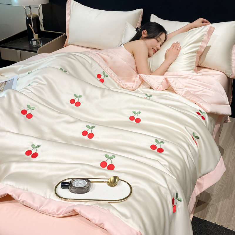 Picture of Cool Silk Summer Cool Quilt Four-Piece Set Non-Silk Tencel Gift Summer Quilt Three-Piece Dormitory Thin Summer Air-Conditioned Quilt