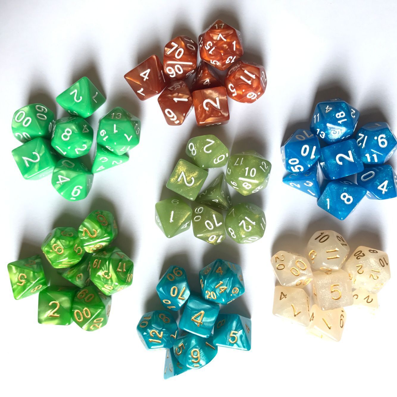 Picture of Multi-sided dice seven-piece Dungeons and Dragons table game dice DND sieve TRPG running group Amazon quick sale