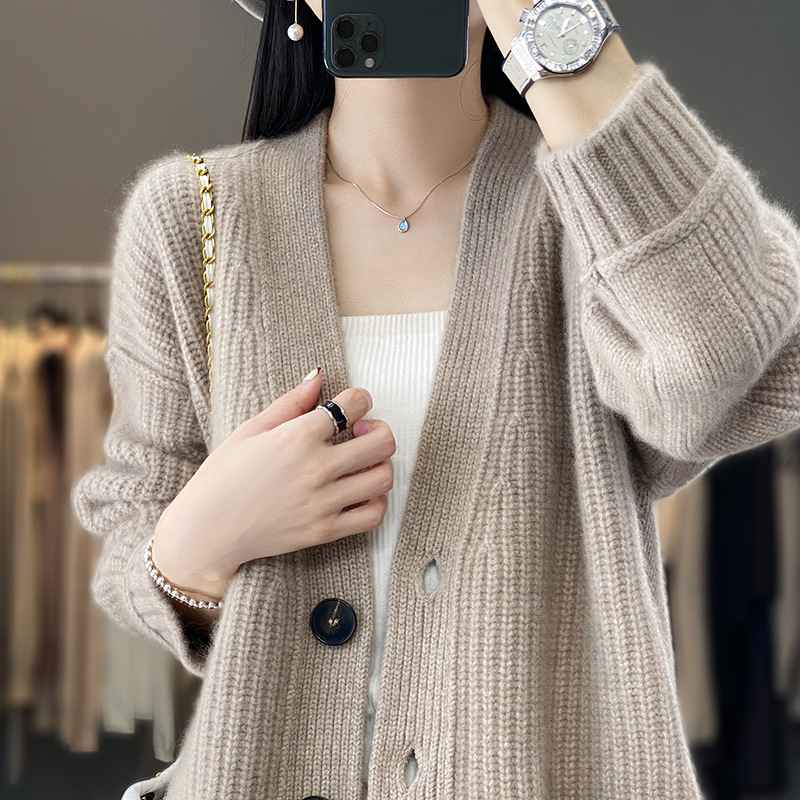 Picture of Cardigan V Neck Women's 2025 Autum Sweater Loose Pure Color Knitted Bottoming Top Lazy Pure Color Jacket