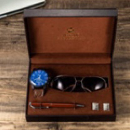 Picture of Men's Watch Set Factory Direct Sale Fashion Foreign Trade Quartz Glasses Belt Wallet Random Tie Business
