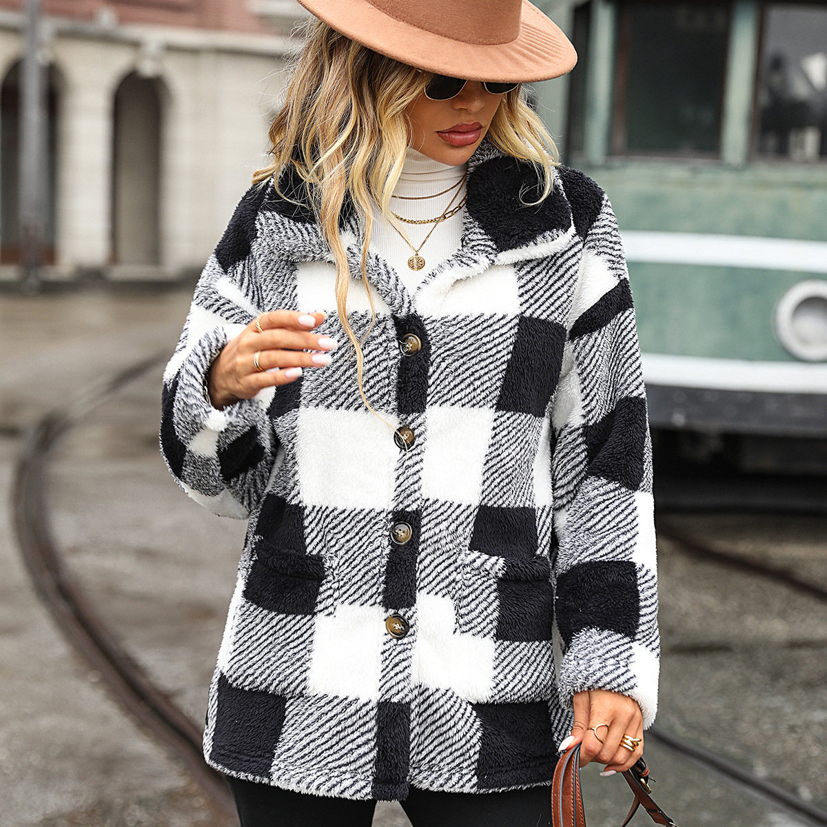 Picture of Flash velvet European and American fashion autumn and winter women's lapel long sleeve long plaid single breasted double-sided velvet casual coat