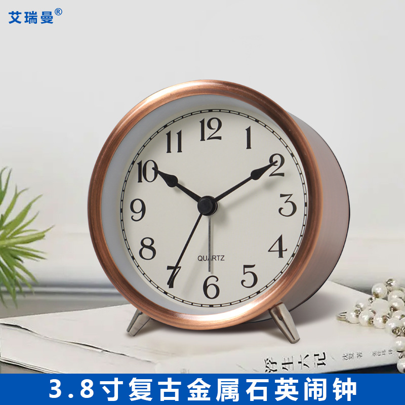 Nordic creative metal alarm clock student bedside mute luminous desk clock desktop light luxury pointer clock wholesale